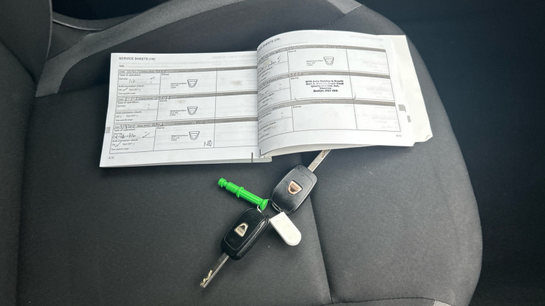 Dacia Duster 1.6 SCe Essential 5dr Petrol Estate